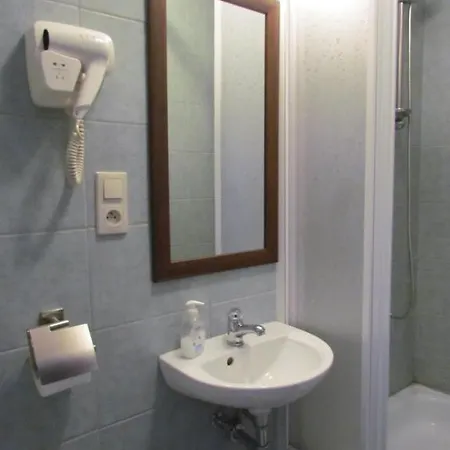 Hotel Flora 3*
